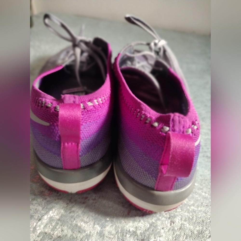 NikeFree TR Focus FlyKnit Lace Up Running Sneakers - Picture 12 of 13